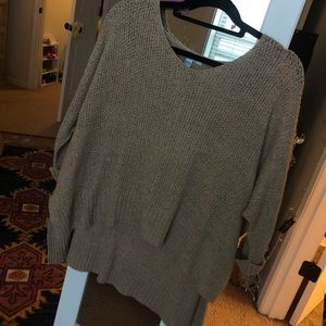 Sweater high low top! 🤩